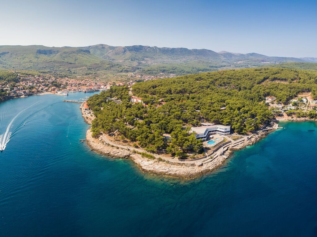 Apartements Fontana Resort in Jelsa, mit Swimmingp Ferienwohnung in Dalmatien