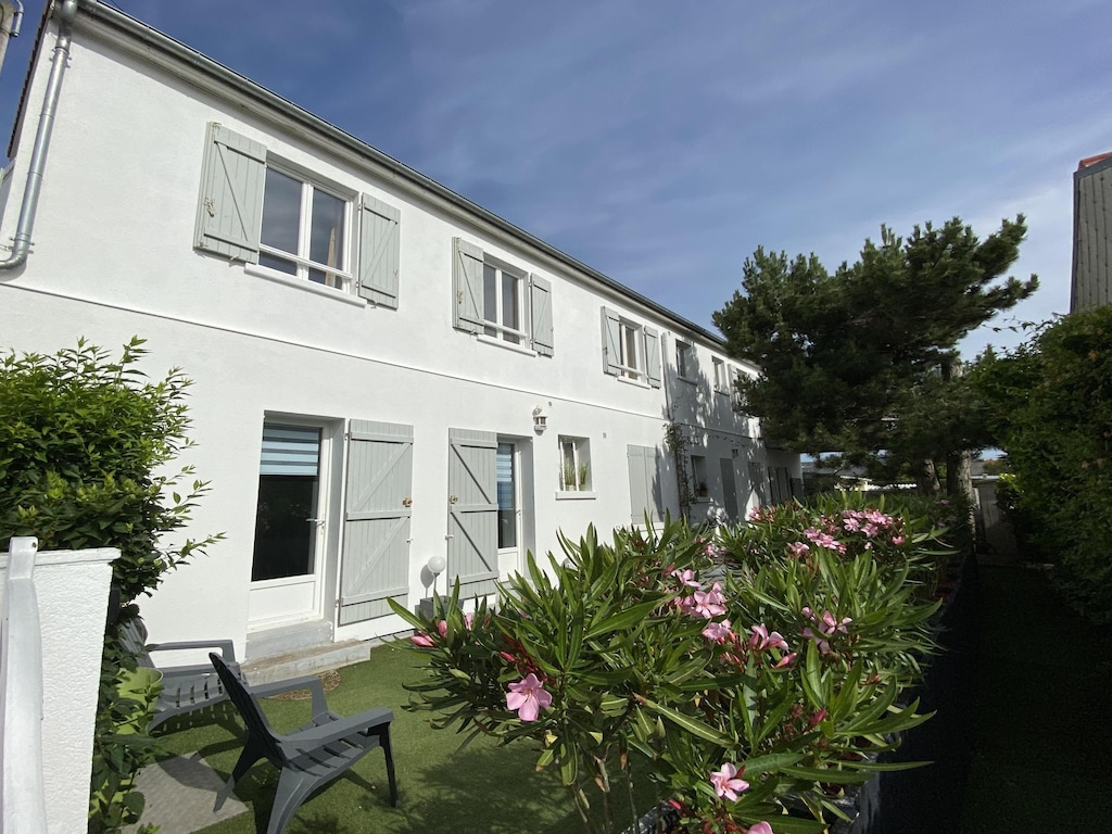 Appartement aan het strand met zonnig terras