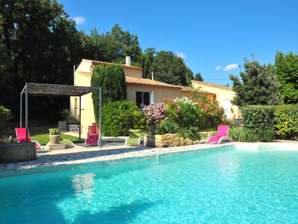 Ferienhaus in Puyméras mit Garten