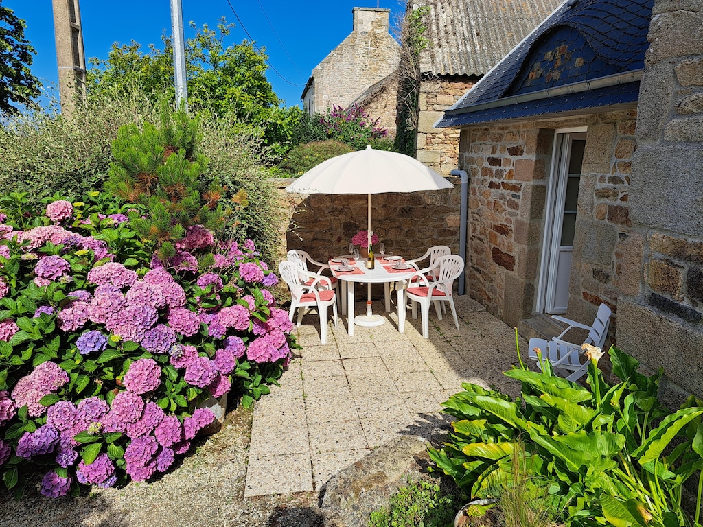 Steinhaus in der Bretagne am Meer