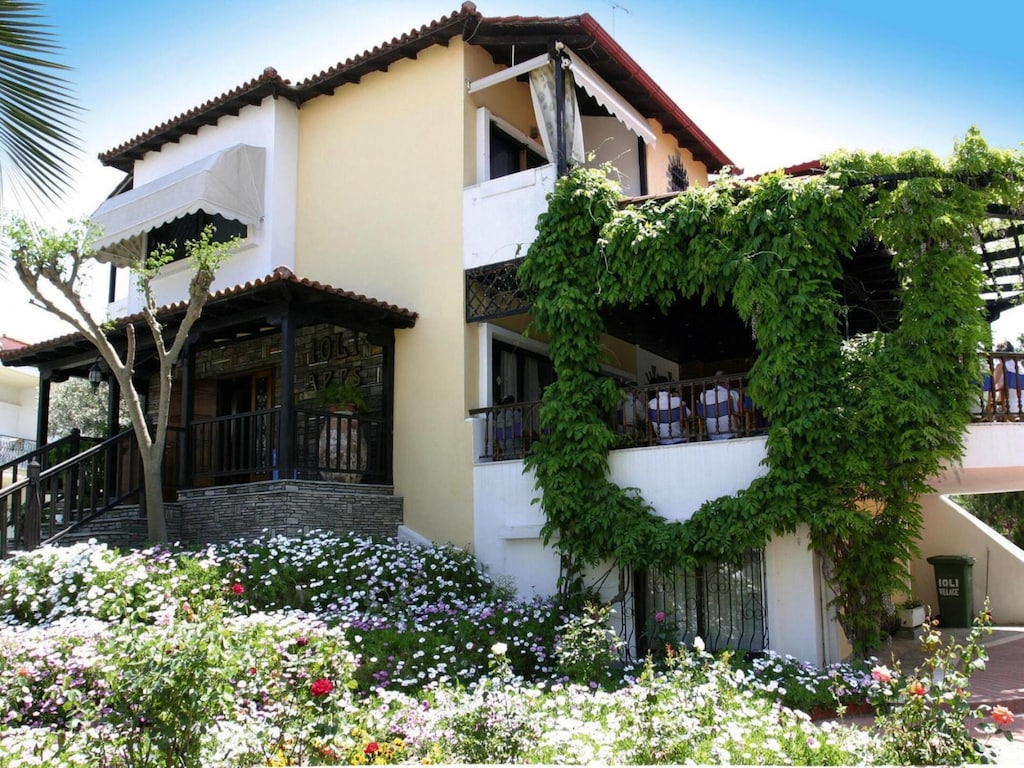 Ioli Village Resort in Pefkochori