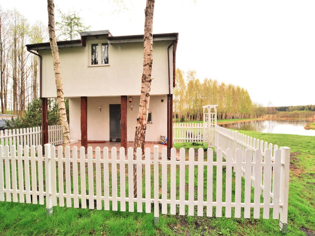 Vakantiehuis aan de vijver, vlakbij Kołobrzeg