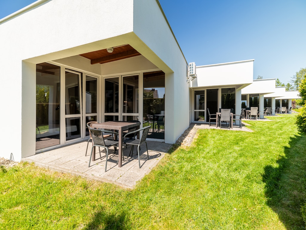 Ferienhäuser mit Pool, in Strandnähe