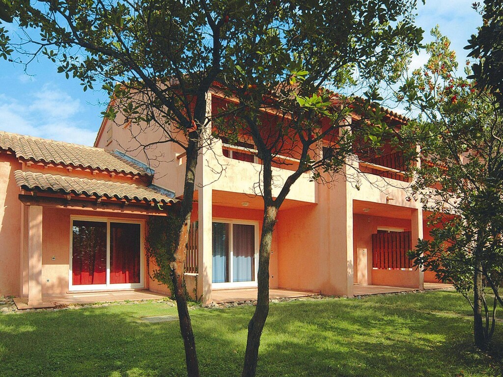 Wohnung in Pinarellu mit Strand und Pool