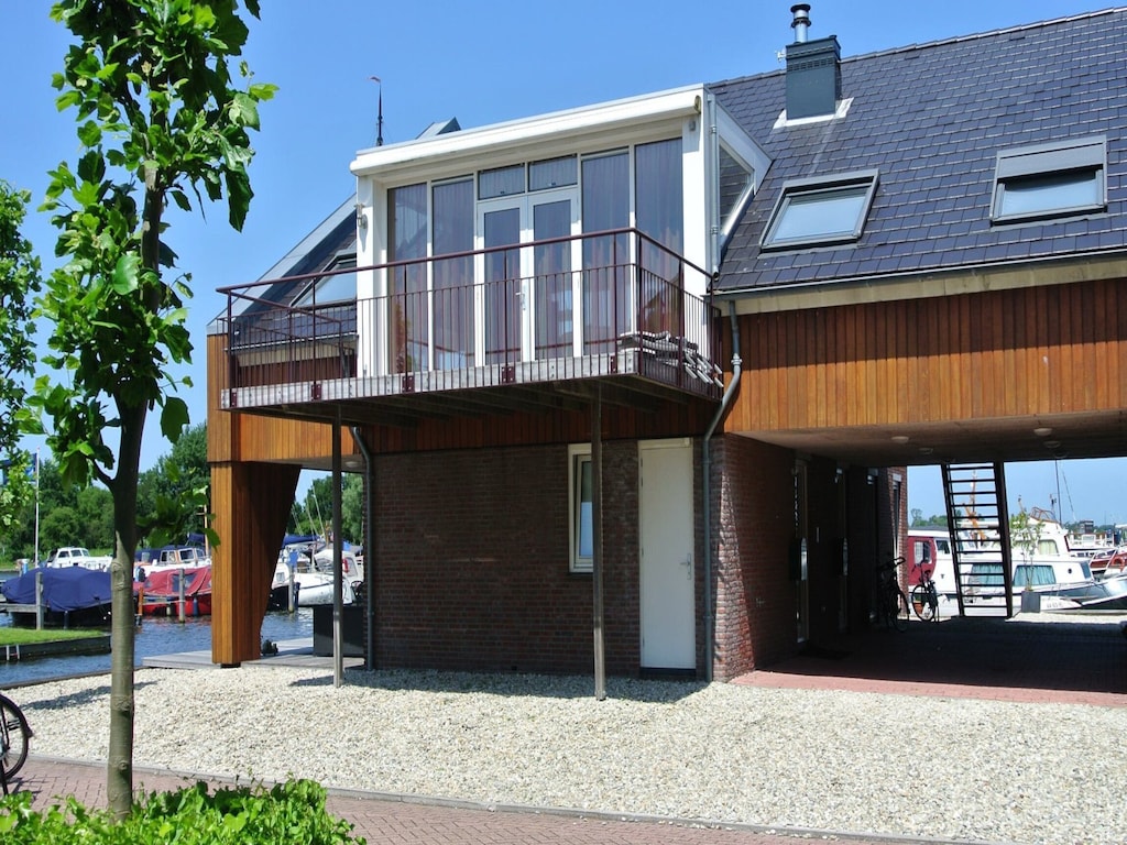 Fraai penthouse met uitzicht over het meer