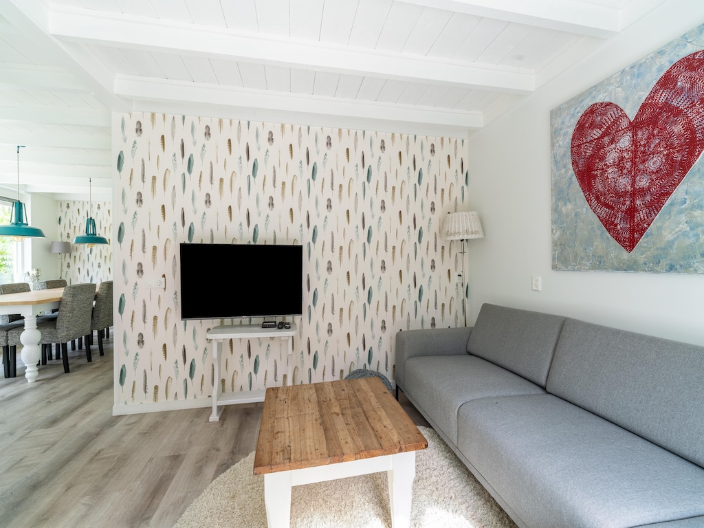 Vakantiehuis in Reutum met Vijver en Paden