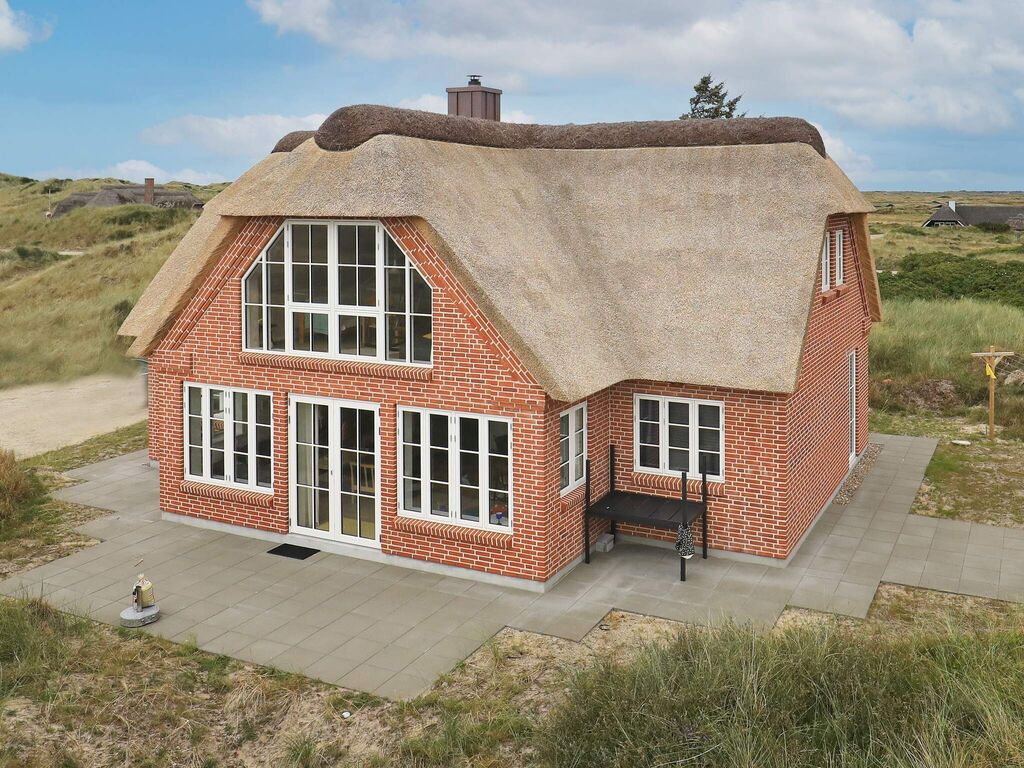 8 person holiday home in Blåvand