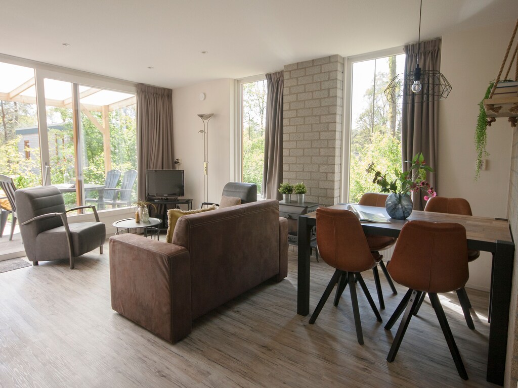 Sfeervolle bungalow met afwasmachine, in Friesland