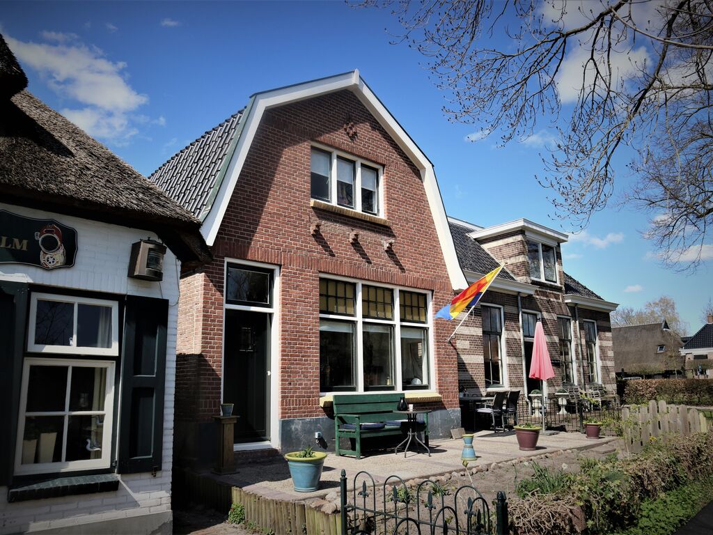 Schöne Wohnung in Giethoorn mit Kanu und Parkplatz