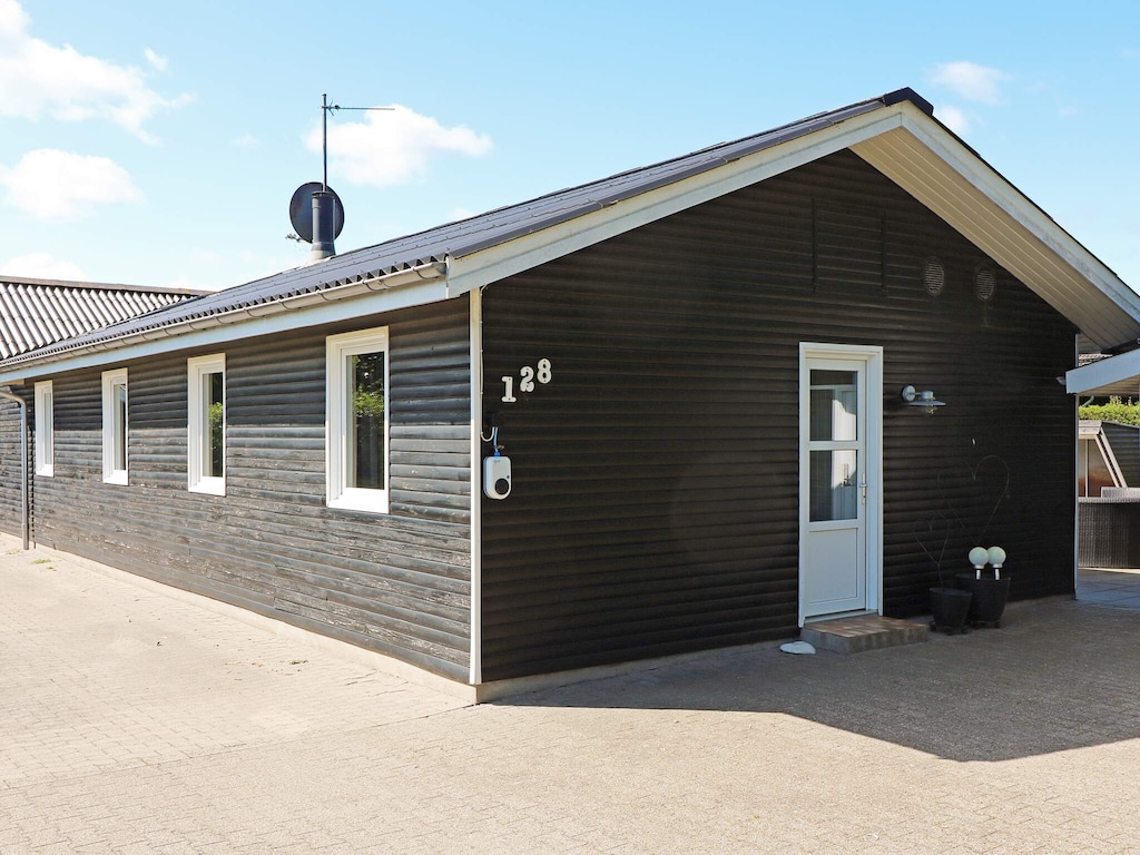 10 Personen Ferienhaus in Hadsund-By Traum