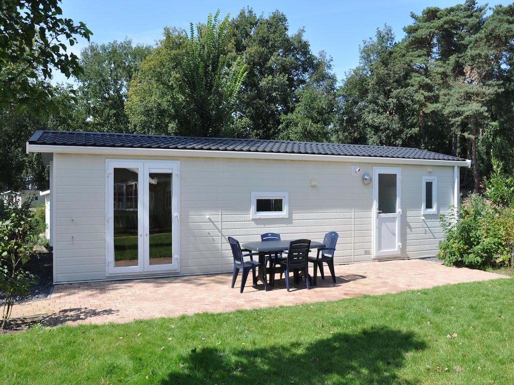 Gepflegtes Chalet in der Nähe der Maasduinen