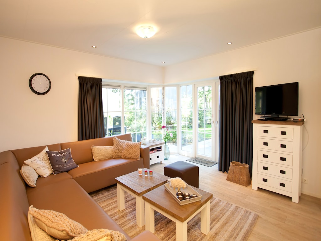 Leuk chalet met afwasmachine op vakantiepark