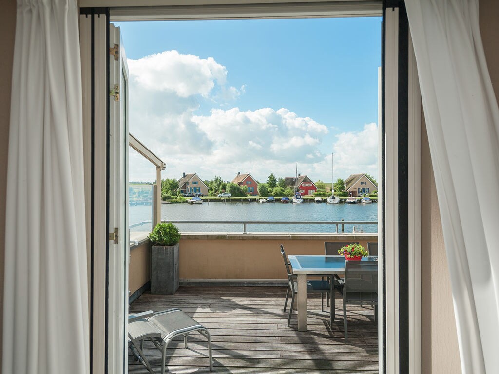Moderne schiphuiswoning in Stavoren Ferienpark in den Niederlande