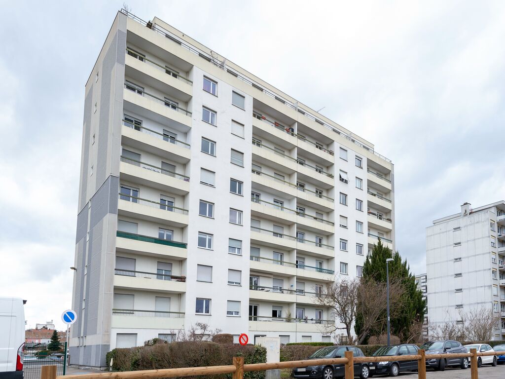 Appartement aan de kades van Mulhouse