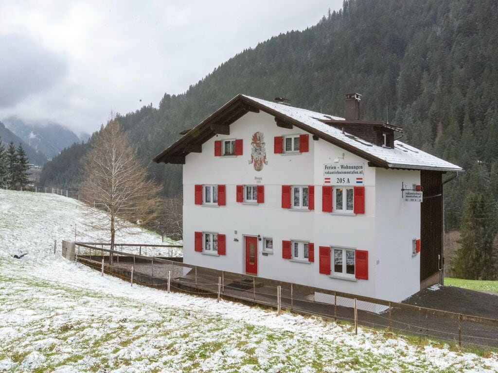 Appartement in Sankt Gallenkirch met terras