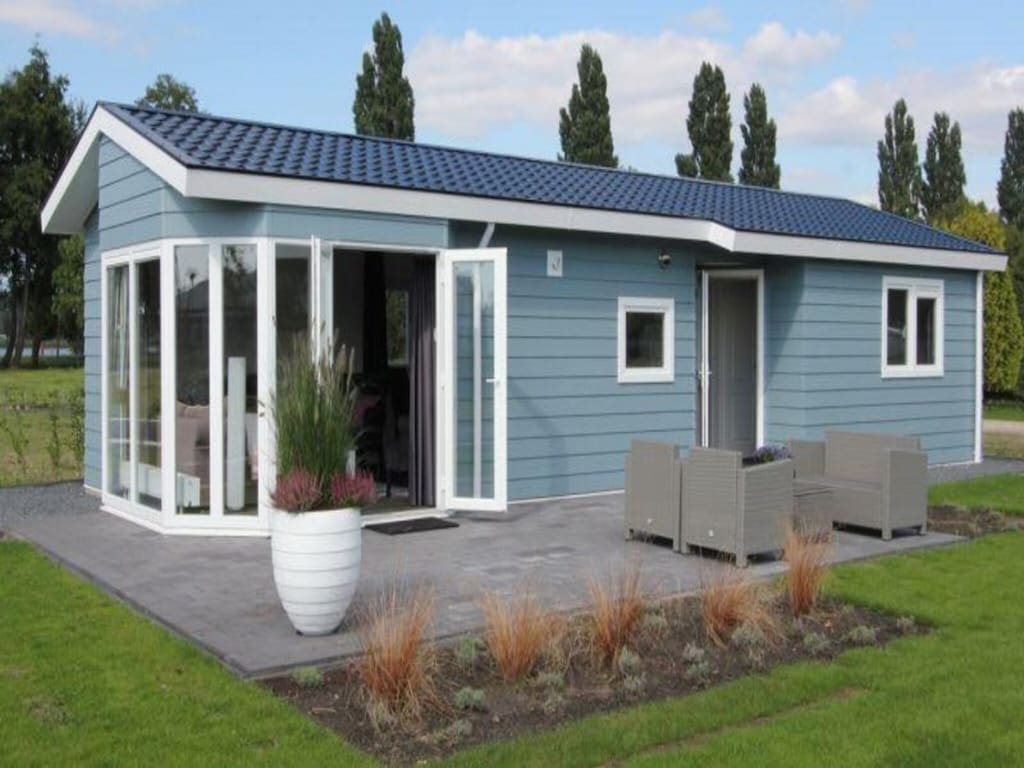 Moderne Chalet-Flucht am See