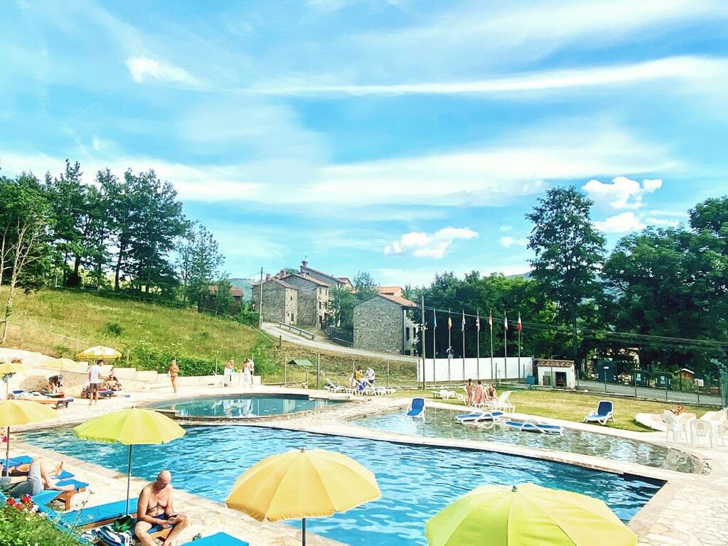 Gezellige stacaravan in Toscana met zwembad