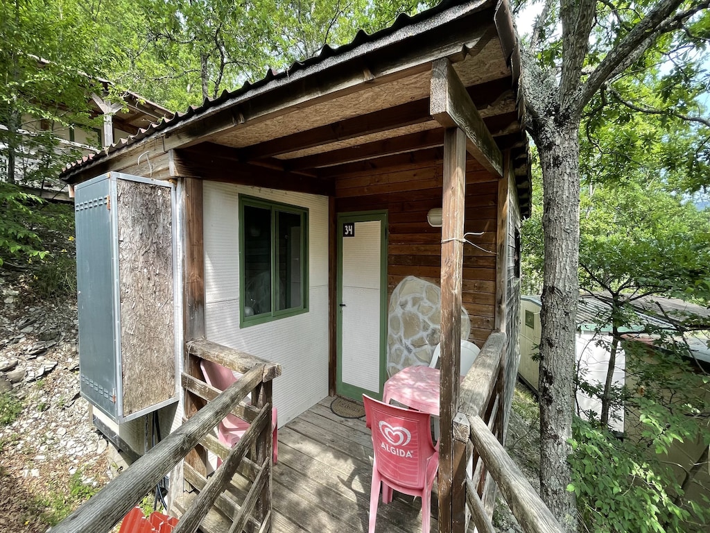 Stacaravan in Chiusi della Verna met Zwembad