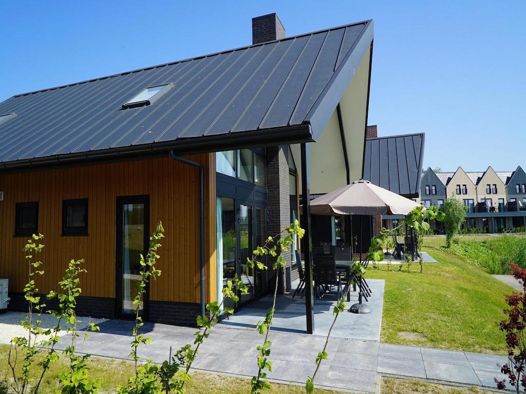 Ferienhaus mit Seeblick für 10 Personen