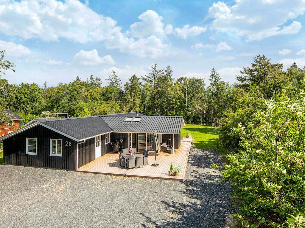 Gerenoveerd vakantiehuis met zwembad