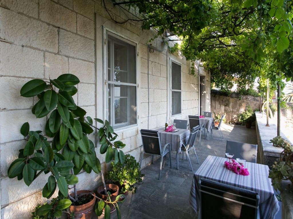 Villa Iveta- Triple Room (Ground Floor) - Martina
