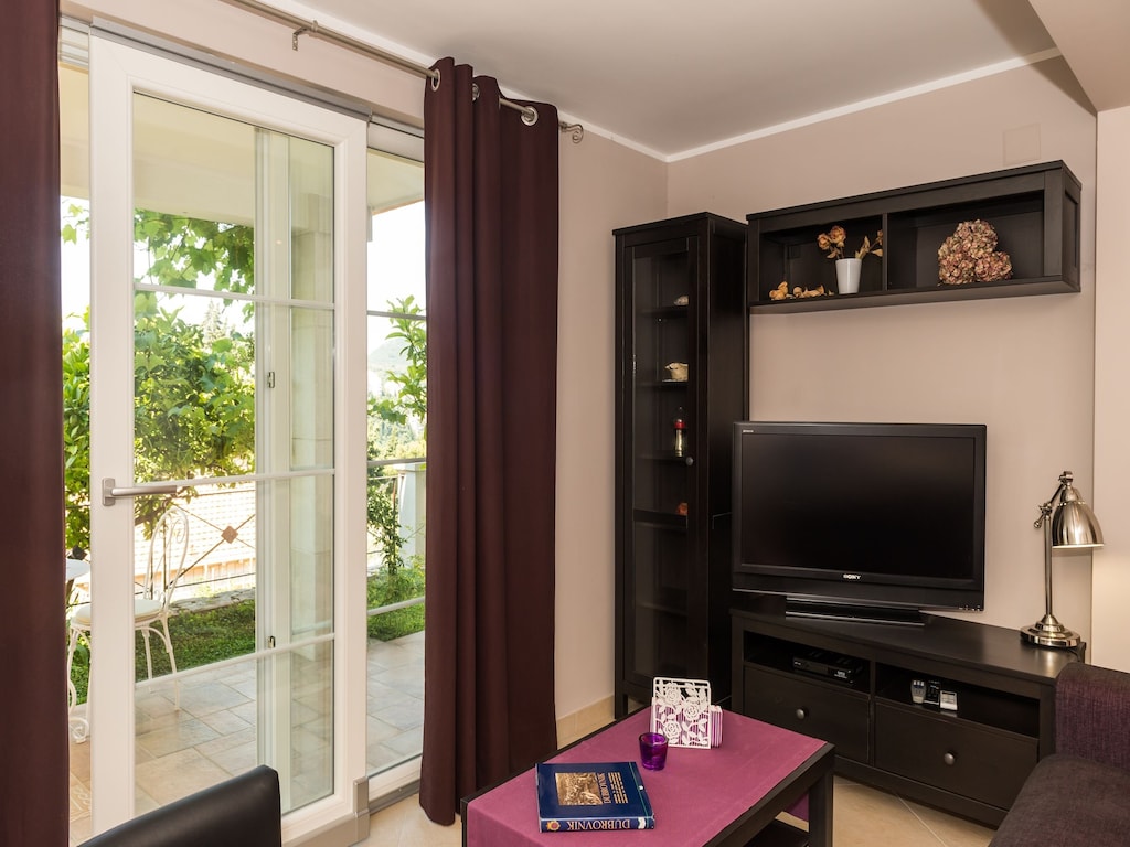 Apartments Gaura - Comfort One-Bedroom Apartment with Terrace