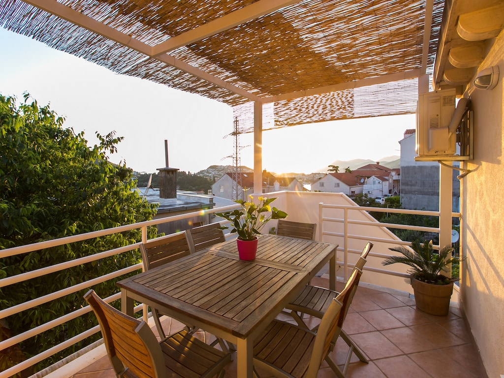 Apartment Marlo - Two-Bedroom Apartment with Balcony (Top Floor)