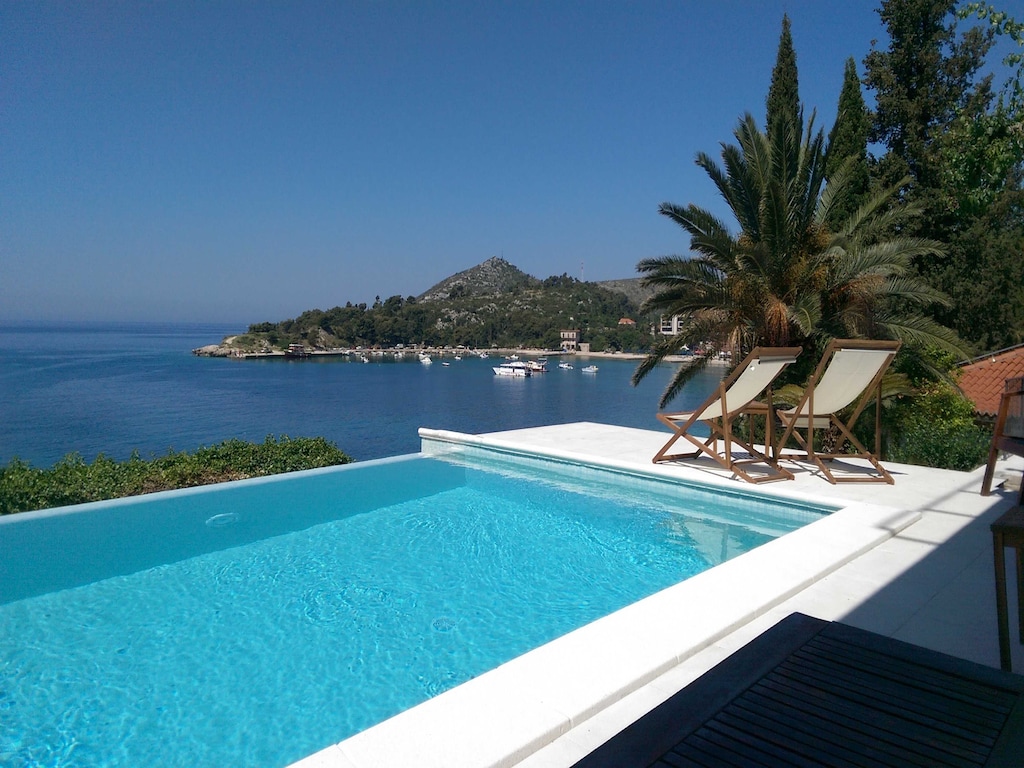 Villa Mirjana - Comfort Studio Apartment with Terrace and Sea View (Cikas)