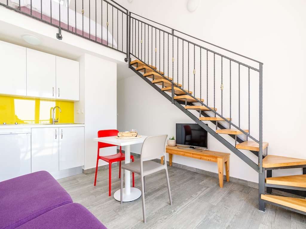Apartments Villa Lukas - ''No.10'' Gallery Studio Apartment with Balcony and Sea View
