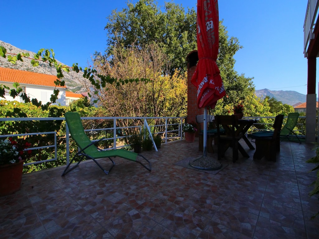 Appartement met drie slaapkamers en terras
