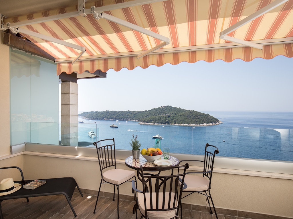 Amorino of Dubrovnik Apartments - Studio Apartment with Balcony and Sea View (Apartment Lovor)