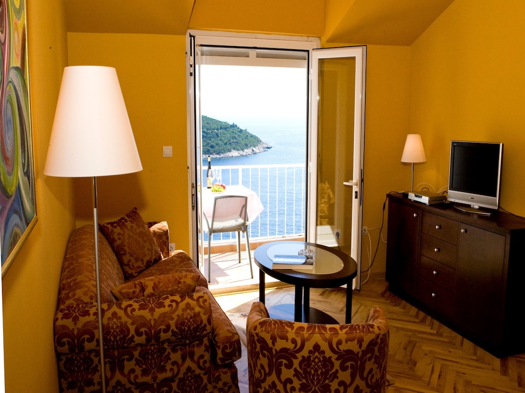 Apartments Sipa - Premium One Bedroom Apartment with Balcony and Sea View (Apartman E)