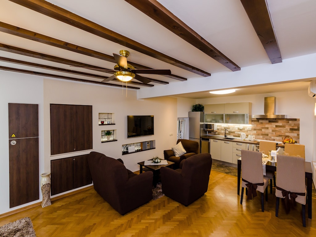 Apartment Maru Prestige - Comfort Duplex Two Bedroom Apartment