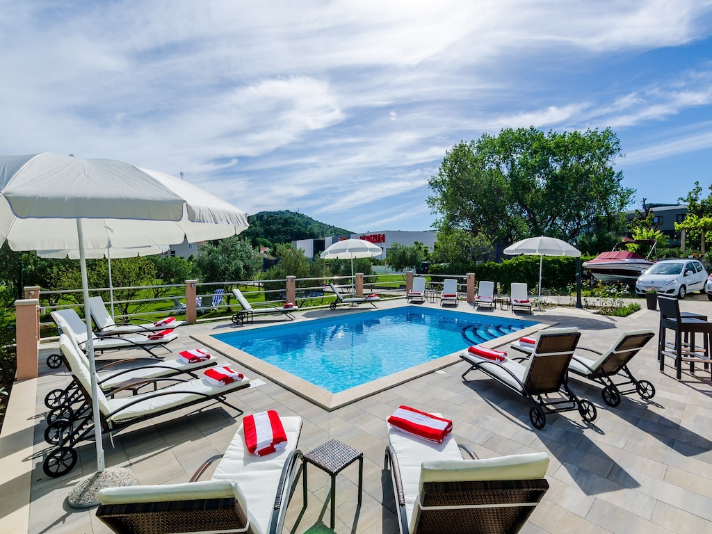 Apartments Mali Paradiso - One Bedroom Apartment with Terrace and Pool View(A3)