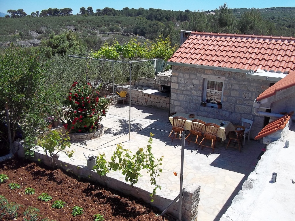 Vakantiehuis in Mirca met terras