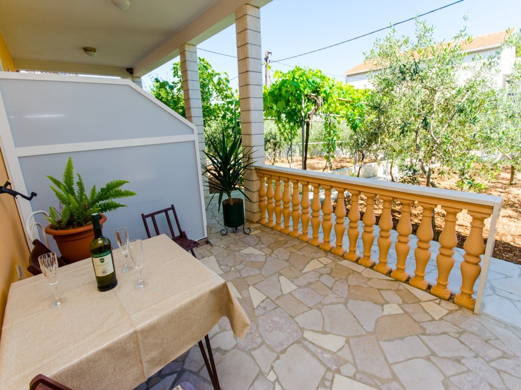 Apartments Ivana (TR) -Studio with Terrace ( A2)
