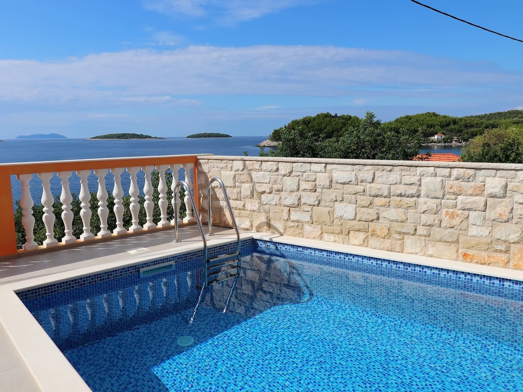 Holiday Home Adriatic View-Three Bedroom Apartment with Terrace and Sea View