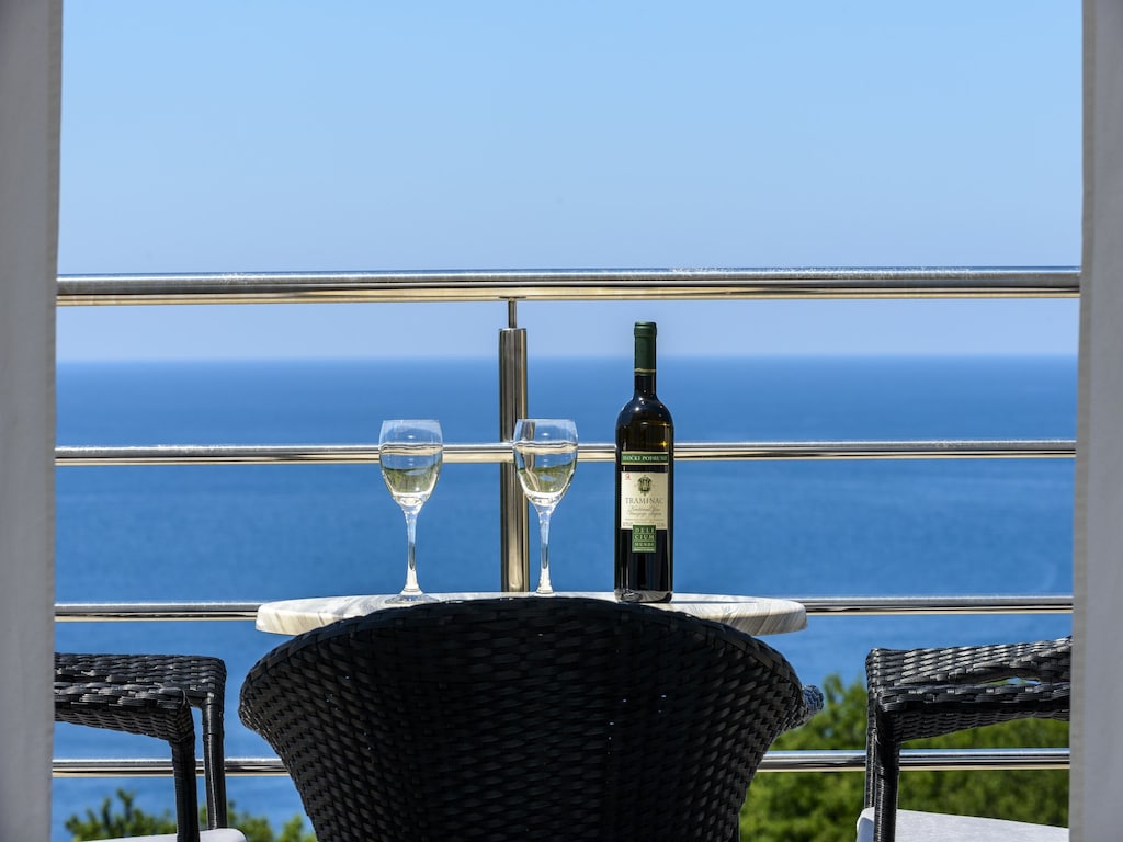 Apartments Maris-Comfort One Bedroom Apartment  with Terrace and Sea view