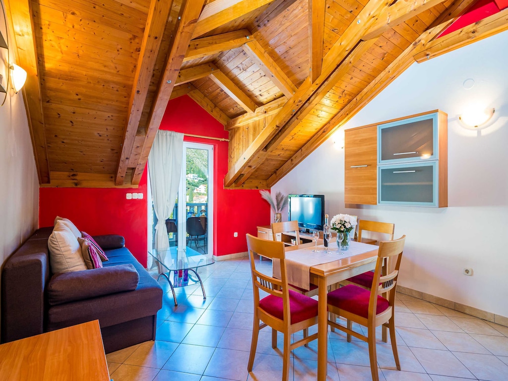 Apartments Vodnica- Comfort One Bedroom Apartment with Balcony and Partial Sea View A1