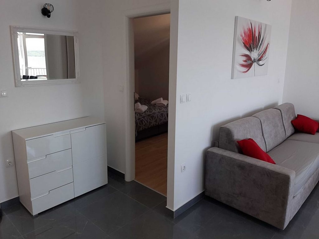Apartments Dobrila - One Bedroom Apartment with Terrace and sea view - B1