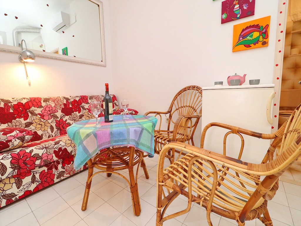 Appartement met 1 kamer en terras