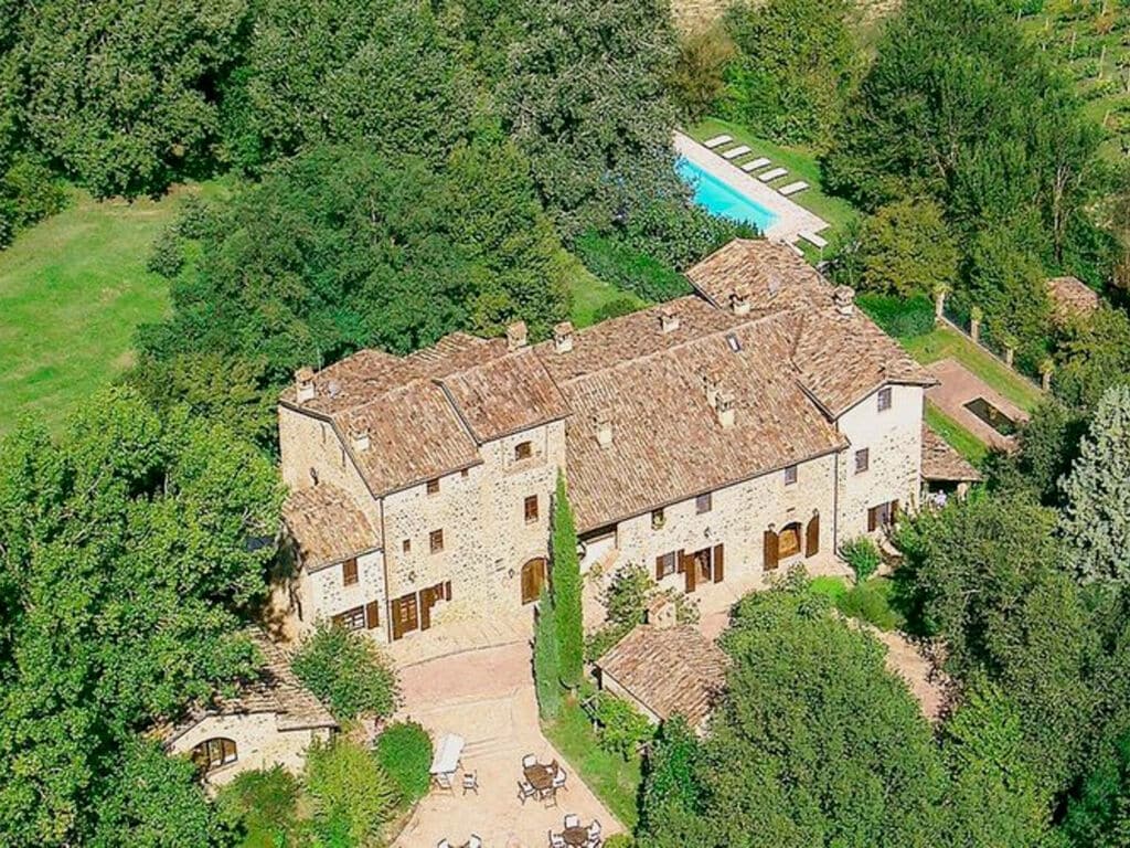 Elegant vakantiehuis in Umbrië in een prachtige omgeving