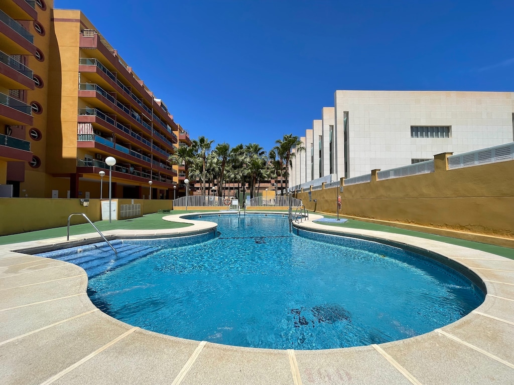 Appartement in Roquetas bij strand
