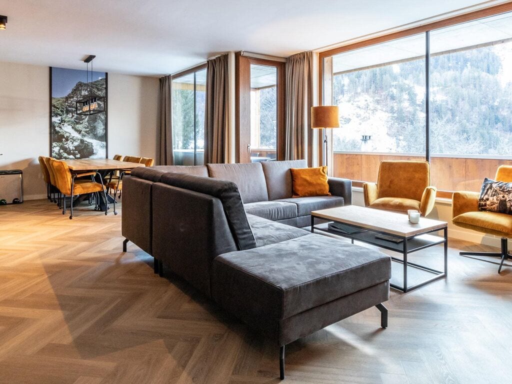 Luxe appartement met sauna, eerste skilift op 600m