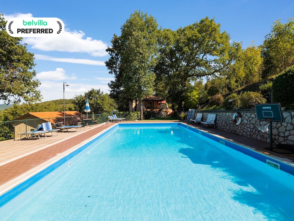 Cottage in Magione met Zwembad en Tuin