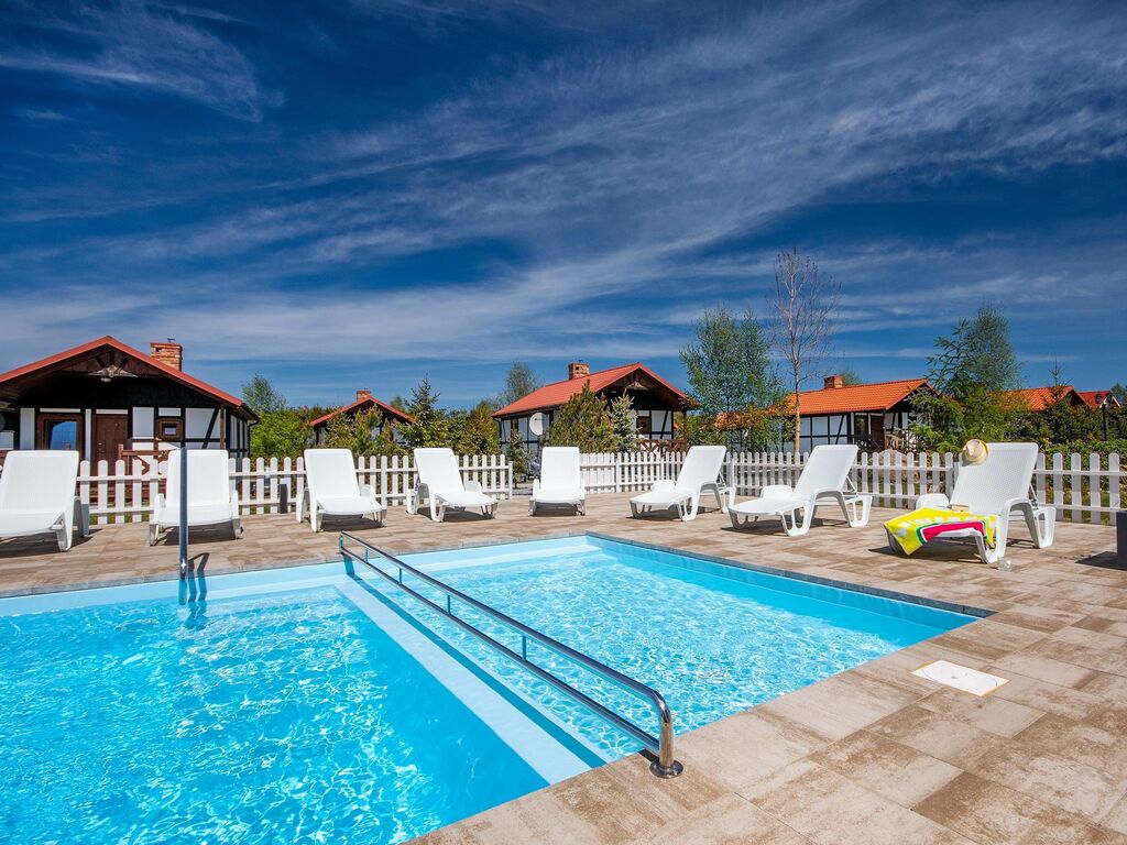 Ferienhäuser mit Poolzugang, Darlowo Ferienpark in Polen