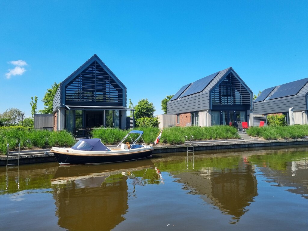 Watervilla in Balk bij Slotermeer