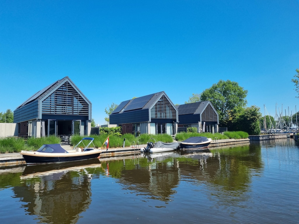 Villa in Balk mit eigenem Steg am Slotermeer