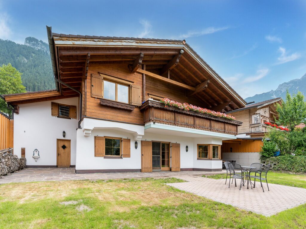 Charmant vakantiehuis in Maurach am Achensee