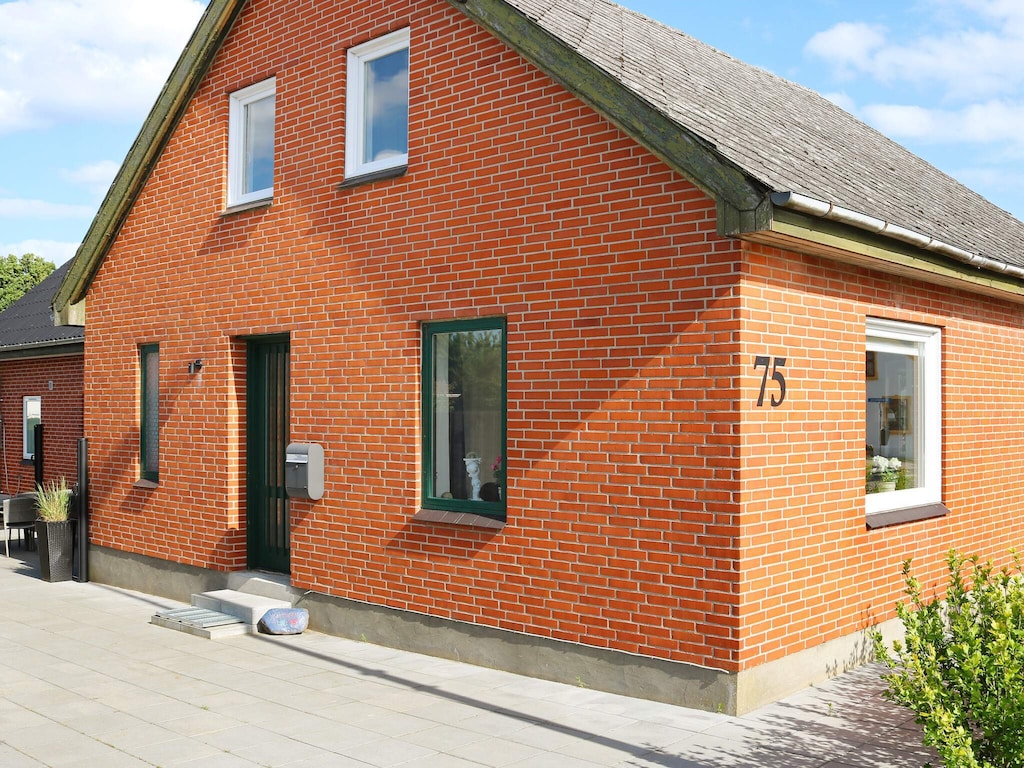 10 Personen Ferienhaus in Hadsund-By Traum